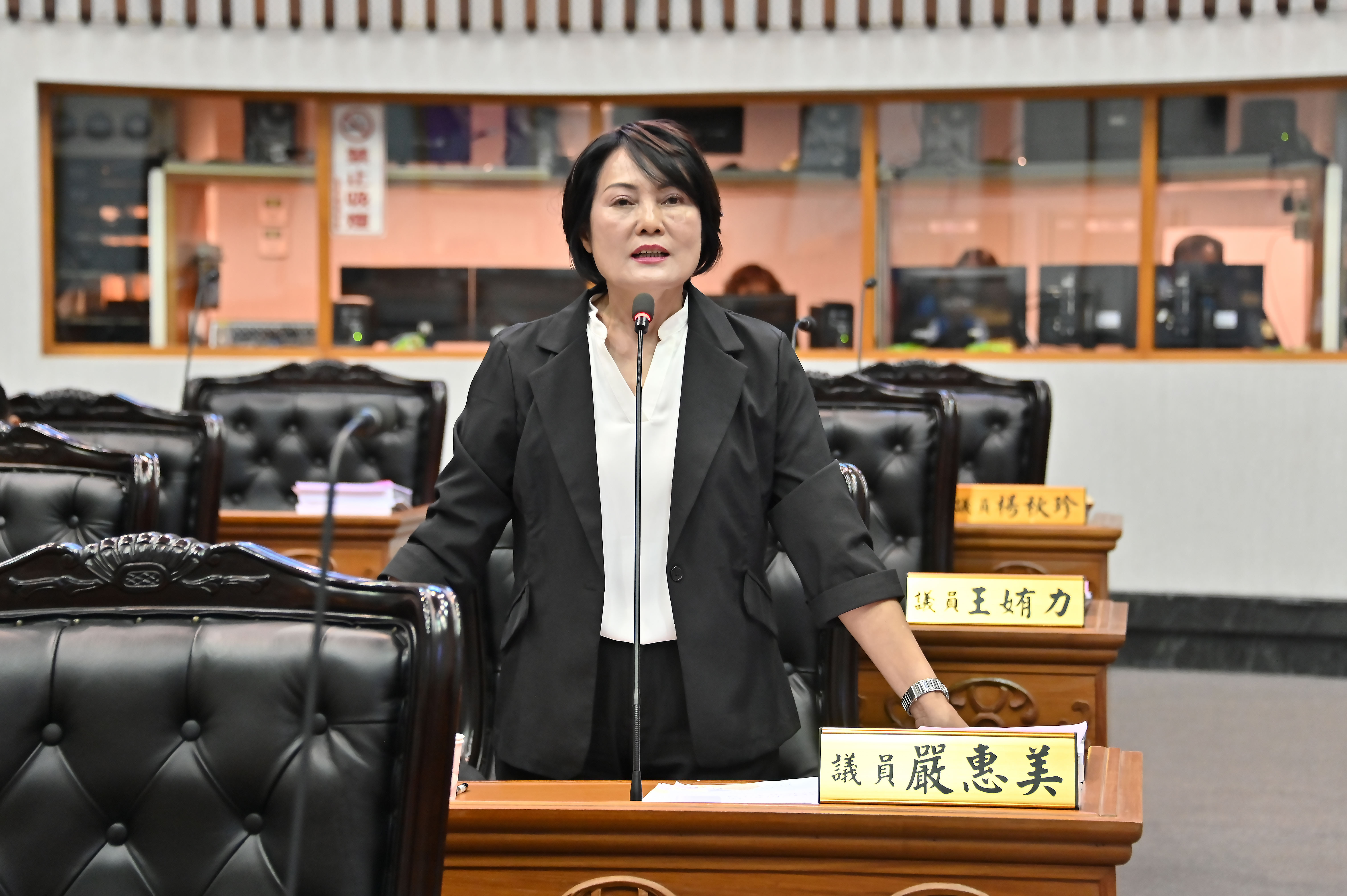 金剛大道往日美景不再，嚴惠美議員建議縣府完整規劃