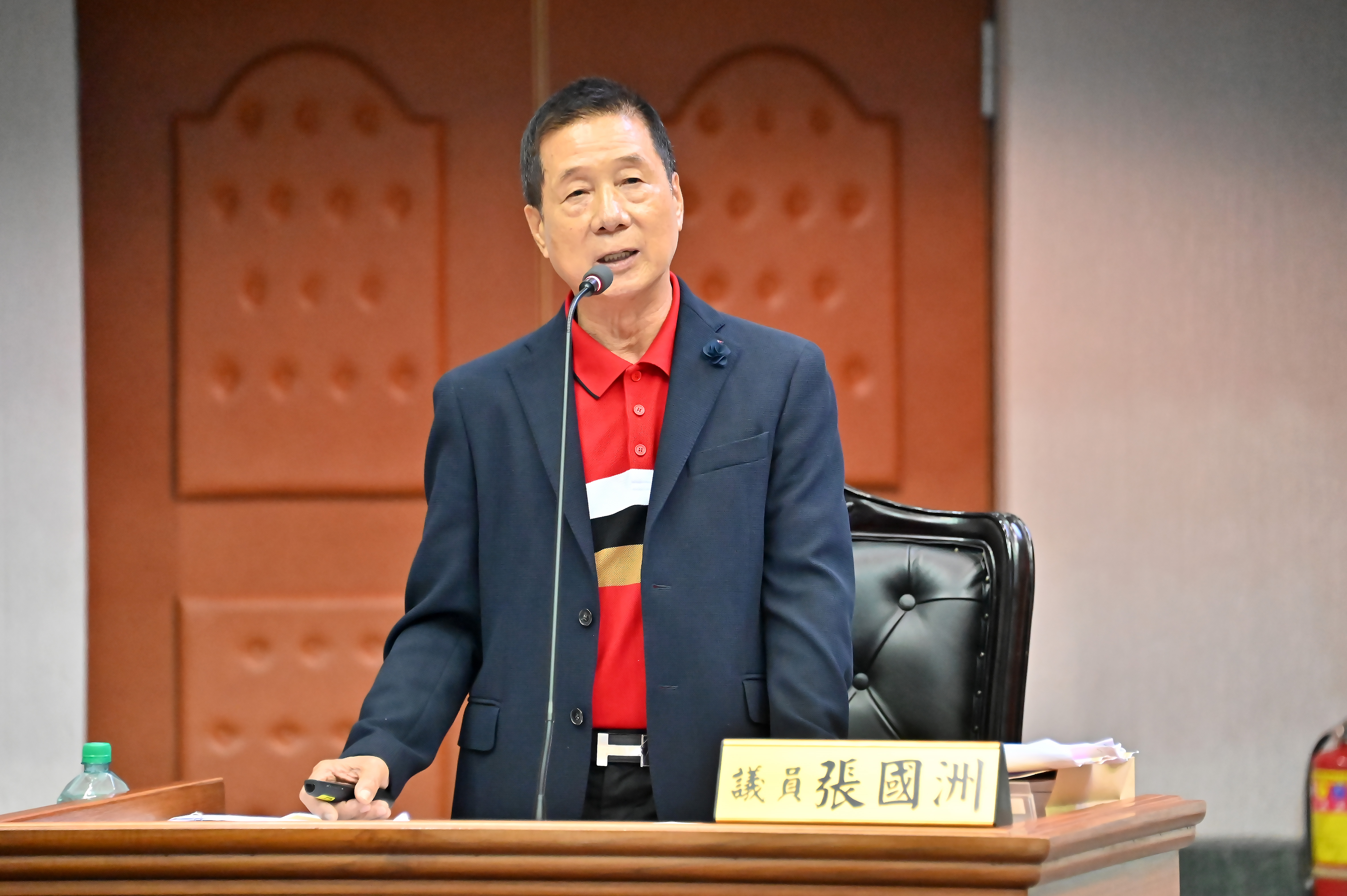 照顧學童飲食健康，張國洲議員建議學校營養午餐使用有機食蔬