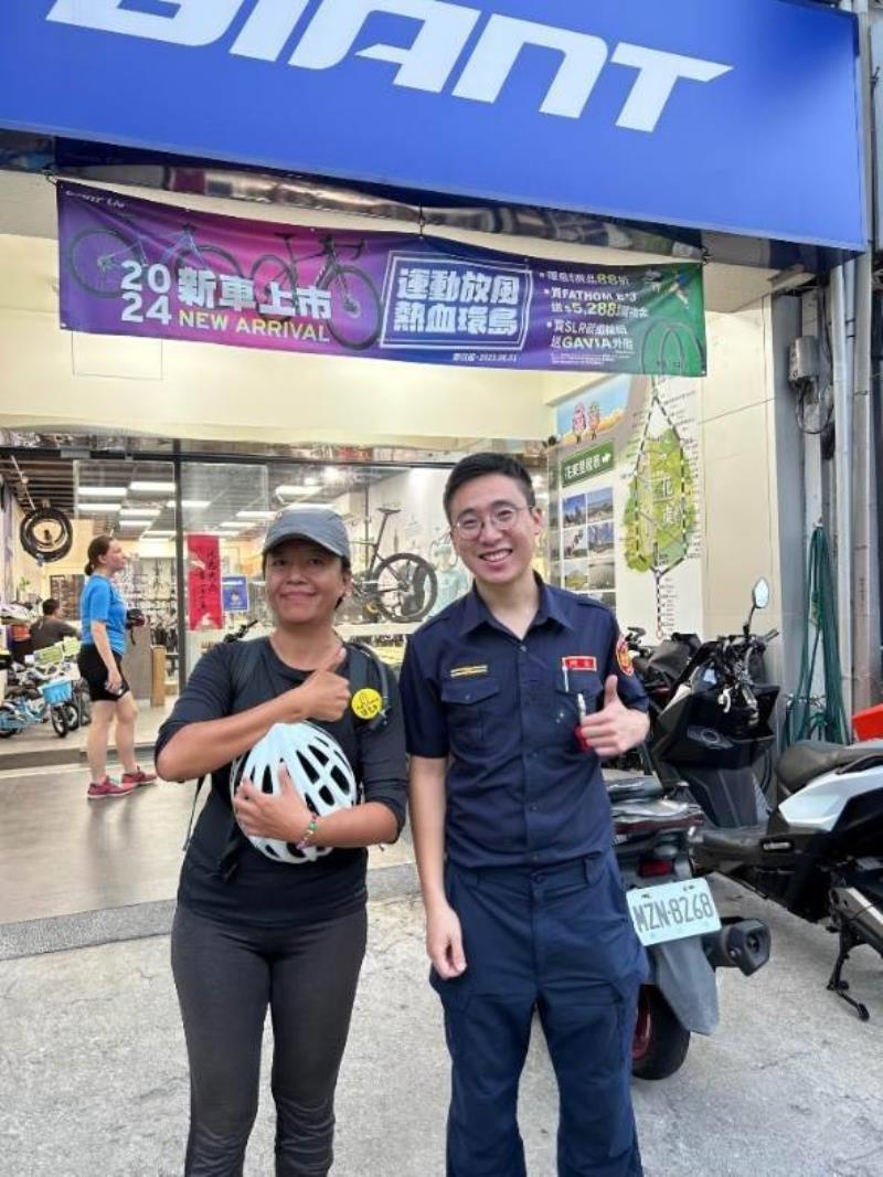 「東海岸最美風景」人情味 都蘭警暖心助「單車環島遊客」