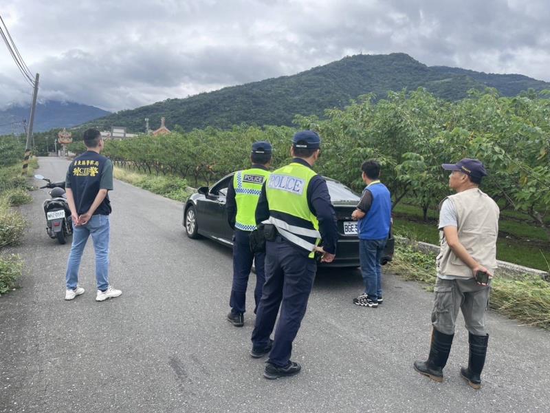 釋迦售價上漲憂被不法盜取 臺東警民合作啟動「護果專案」