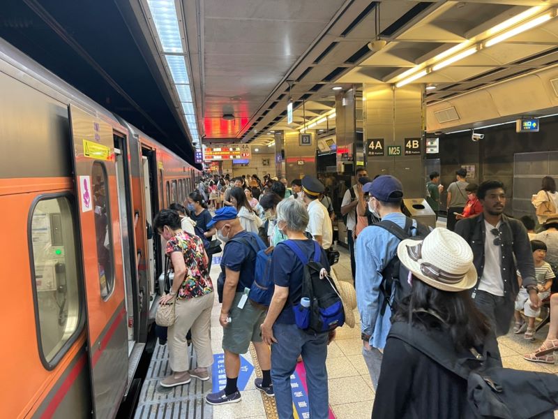 慶祝公司華麗轉身　臺鐵各大車站商場優惠活動登場