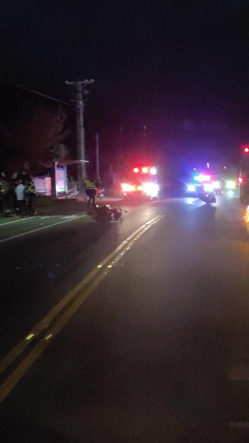 成功騎士相撞「2機車橫躺馬路」 20歲張姓男子受傷就醫