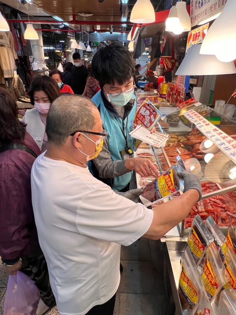 加強春節年貨食品稽查! 抽驗162家次全數合格 臺東縣政府:讓民眾安全衛生開心過好年