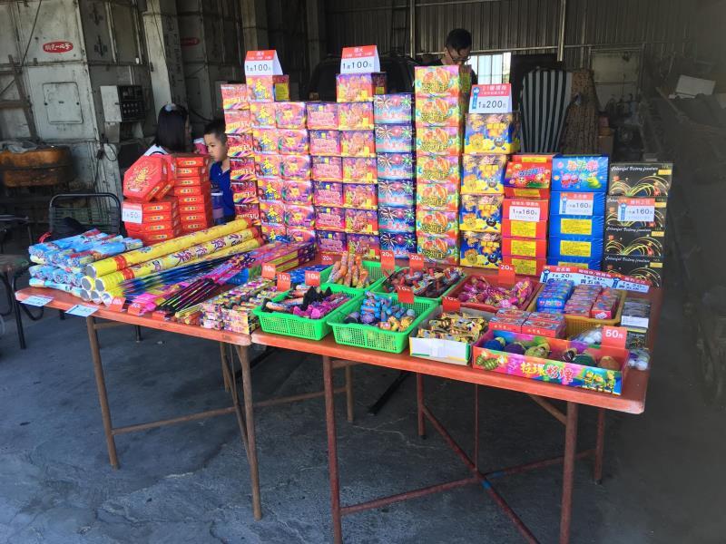 元宵將屆勿買「來路不明爆竹煙火」消防: 違法販售最高可罰150萬