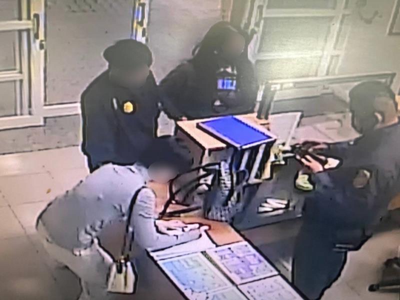 拾金不昧交警所！越南籍遊客5萬現金失而復得 讚嘆臺灣人「好道德」 