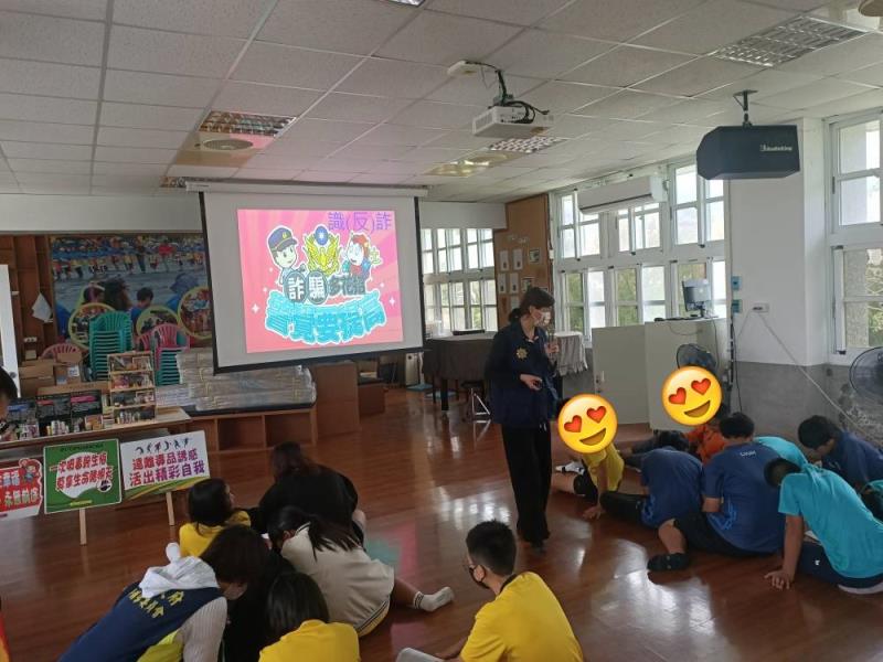 東少警及少輔會校園宣導 培育識詐反毒小尖兵
