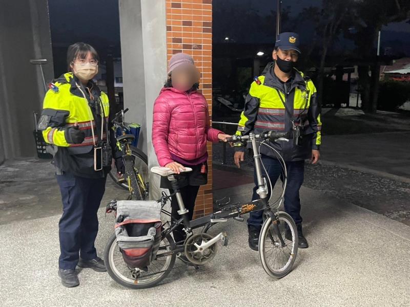 錦安警助民眾加油、指引迷路遊客  暖心熱忱服務獲讚聲 