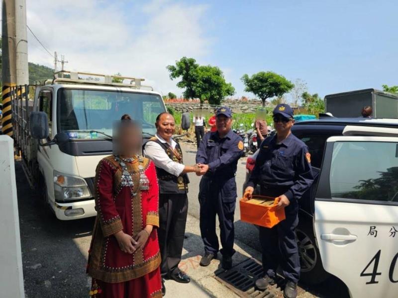 銀行休息禮金寄放派出所安全免「警」張    大武警協助保管結婚禮金