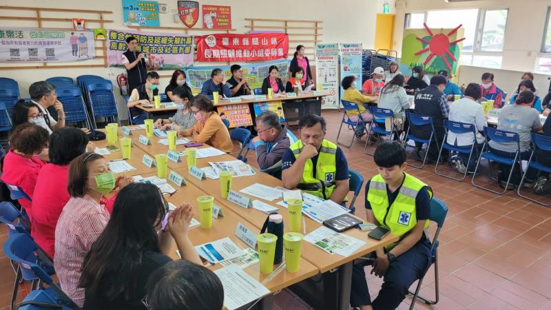 關警攜手衛生所推「自願捺印指紋建檔」服務 預防長者走失及找到回家的路