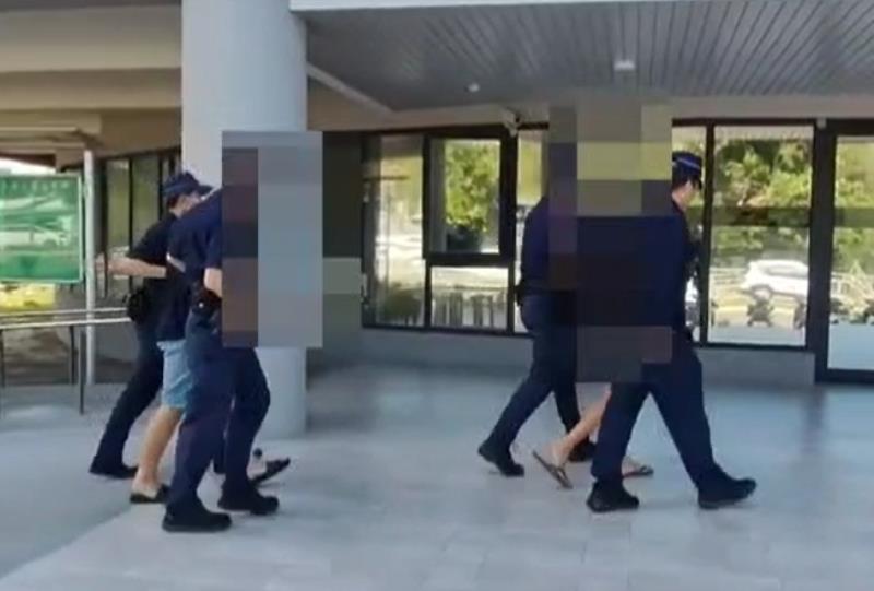 酒後口角鬥毆 被警察帶回