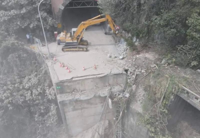 台9線18時開放小型車通行 每天三時段放行