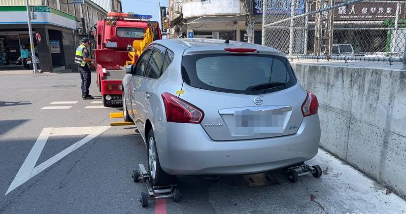 交通執法無假期 ! 東警: 勿貪一時方便「違規停車」