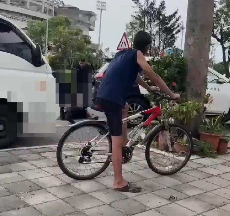 拖欠民宿住宿費疑似吸毒還襲警   