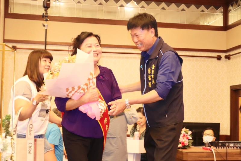 臺東市113年模範母親表揚大會    提前祝所有母親們健康平安幸福