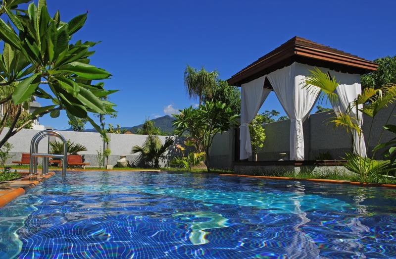 再投1億元改善「Ai綠能」! 日暉集團董事長鄭越才: 建議因應低碳、綠色旅遊全球消費趨勢