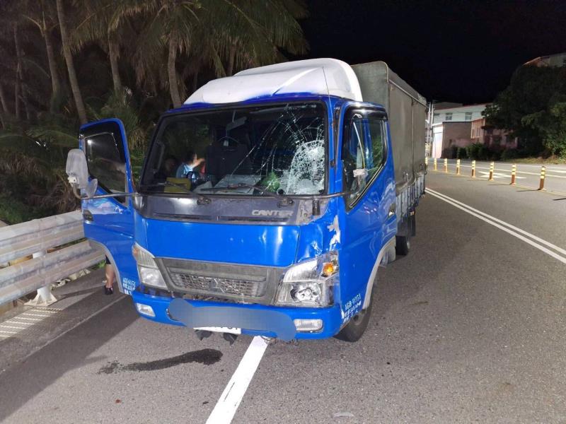 男路人橫越台9線連遭兩車撞擊 送醫搶救不治身亡