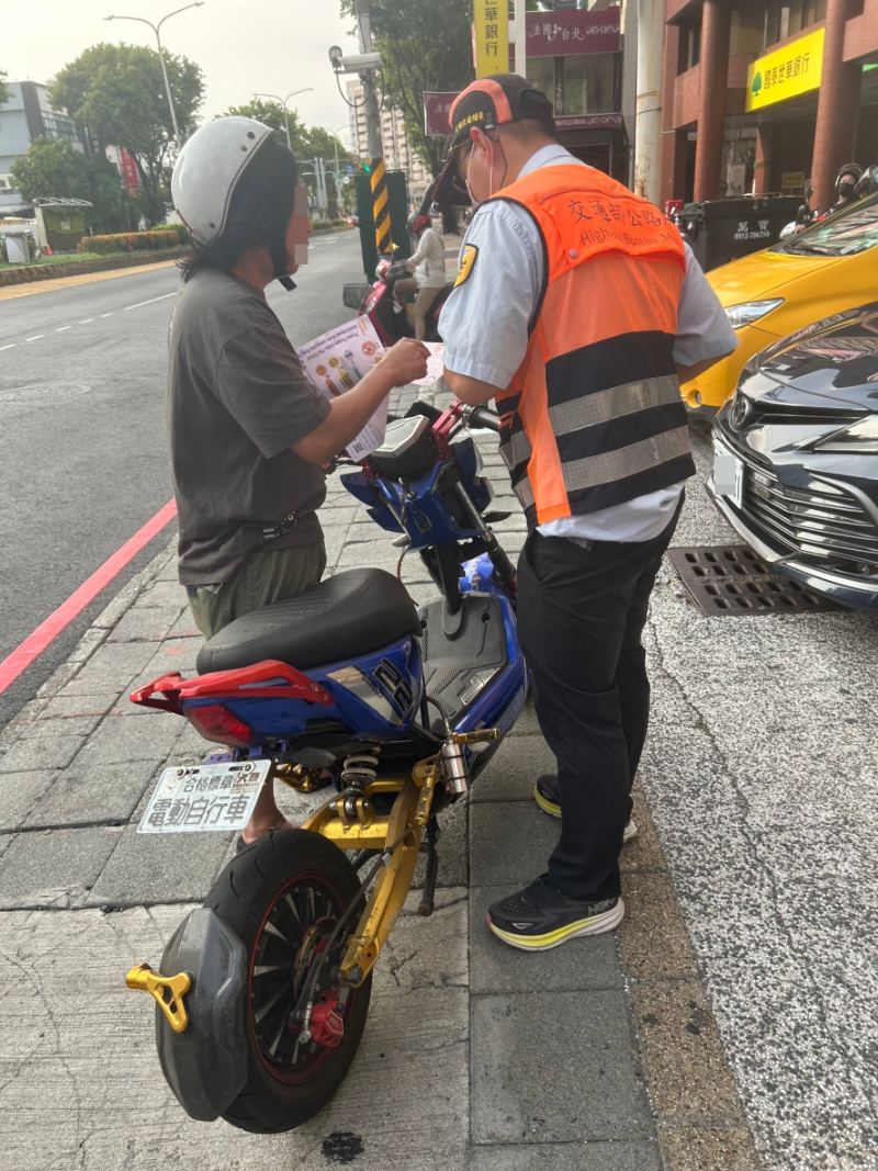 電動自行車未領牌？小心高額罰款等著你！