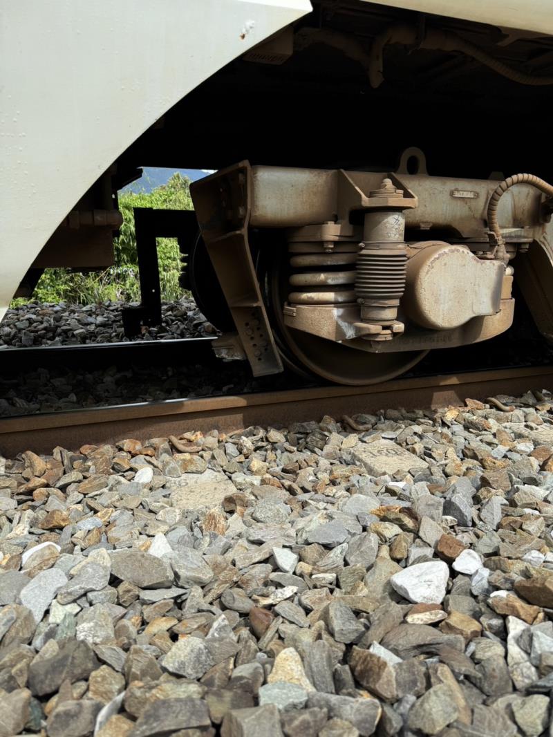 台鐵列車昨撞擊非落石 竟是「未成年少年軌道排石」已法辦