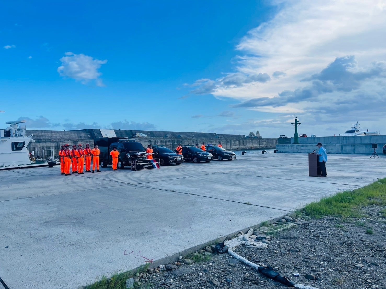 中秋前夕嚴防   海陸空三路大掃蕩