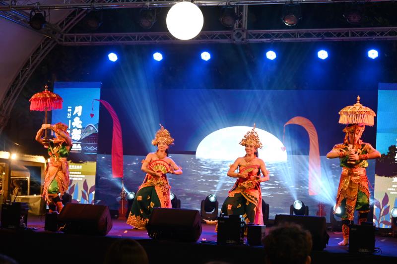 揭幕月光下的文化盛典！第五屆台東波浪屋「月亮聚」