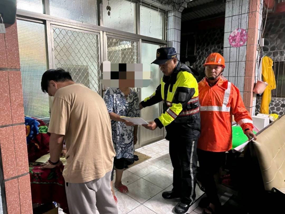 山陀兒颱風雨勢不斷 警協助預警性撤離