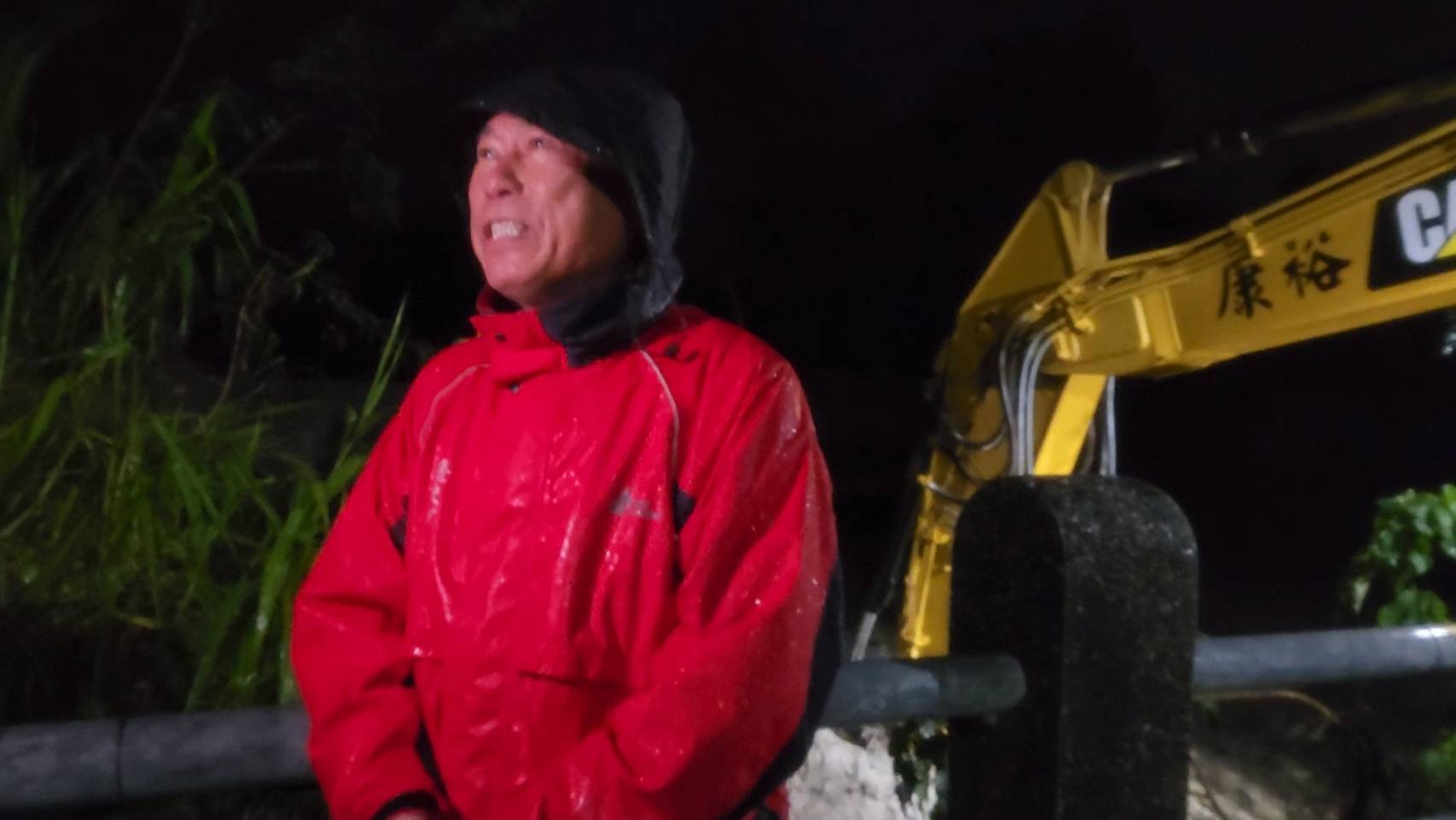 臺東市木瓜溪水位暴漲 市長陳銘風到現場視察並協調預防性撤離場域