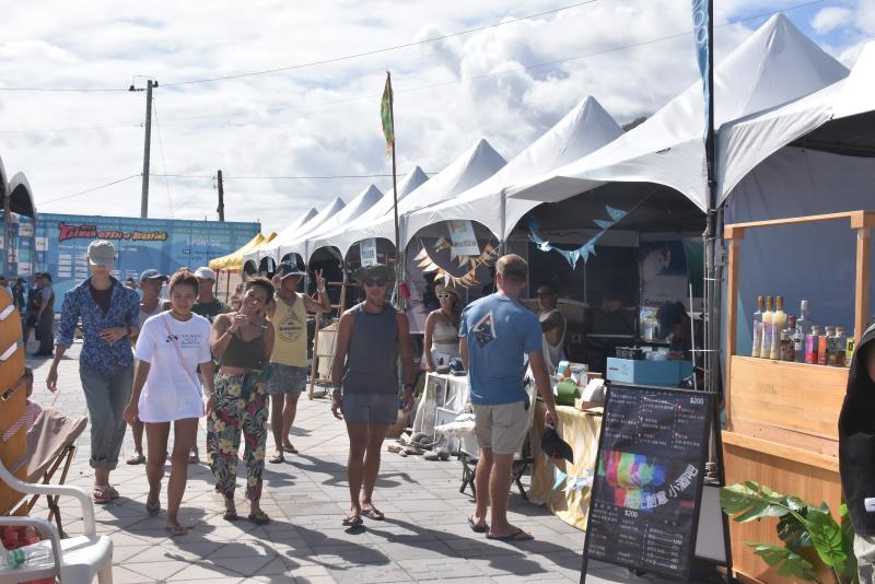 衝浪、燒烤、啦啦隊、搖滾樂! 2024「臺灣國際衝浪公開賽」打造最美味、搖滾衝浪賽事