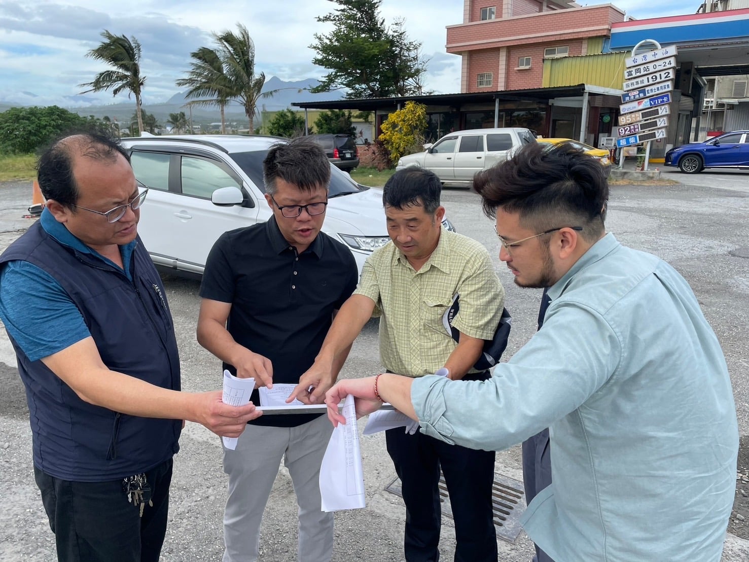 颱風外圍環流造成市區風飛沙，洪宗楷邀八河分署會勘並改善