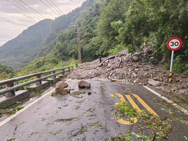 南橫向陽至初來16:00搶通