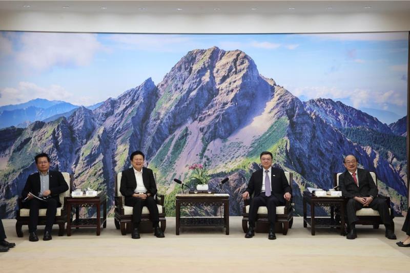 總預算案僵局有解! 立院朝野達3項共識簽下決議 總召傅崐萁: 國民黨會支持明天正式付委