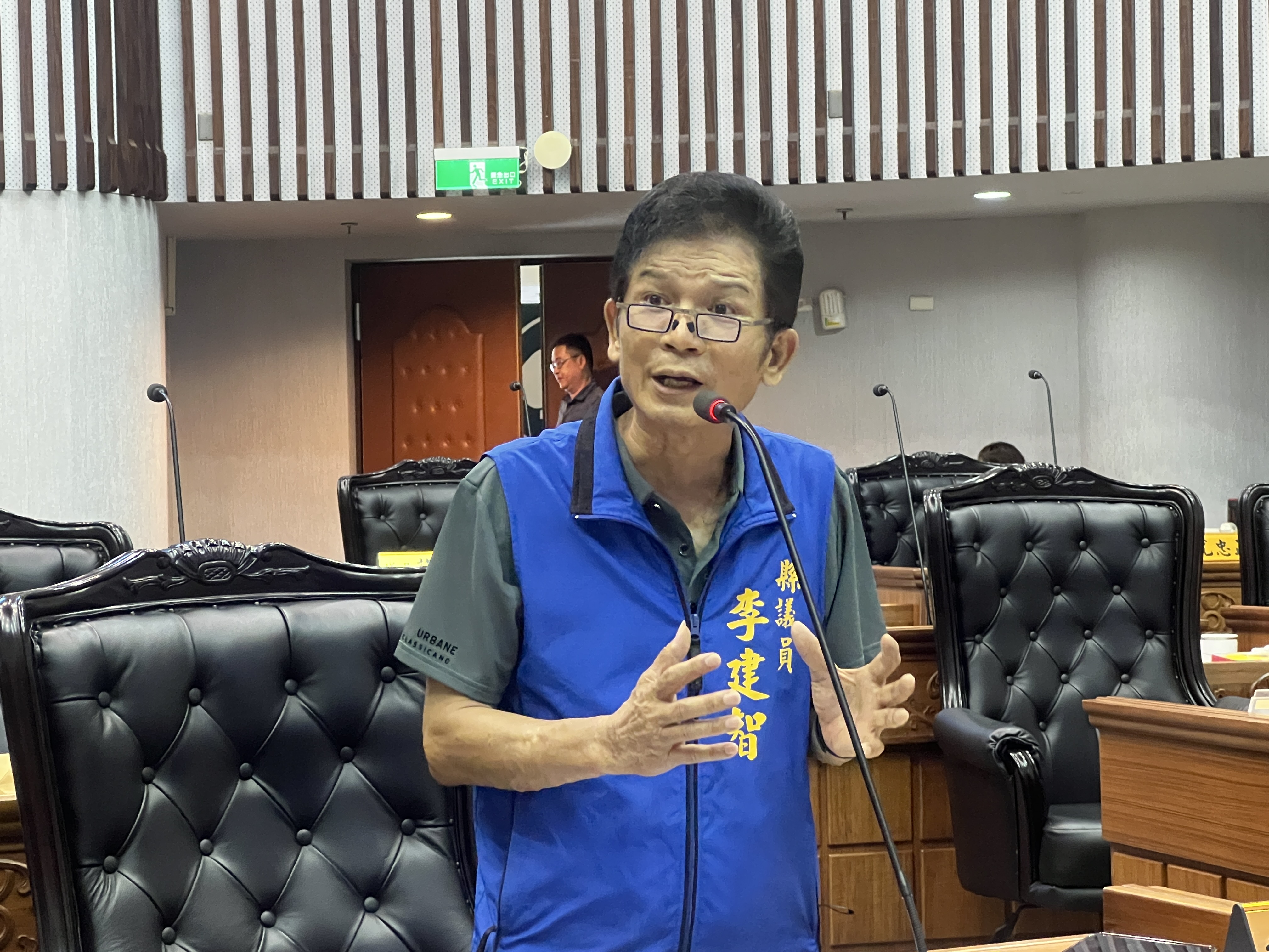 史前館鐵皮屋阻交通! 縣議員李建智不排除 帶領農民「封路抗議」爭取權益