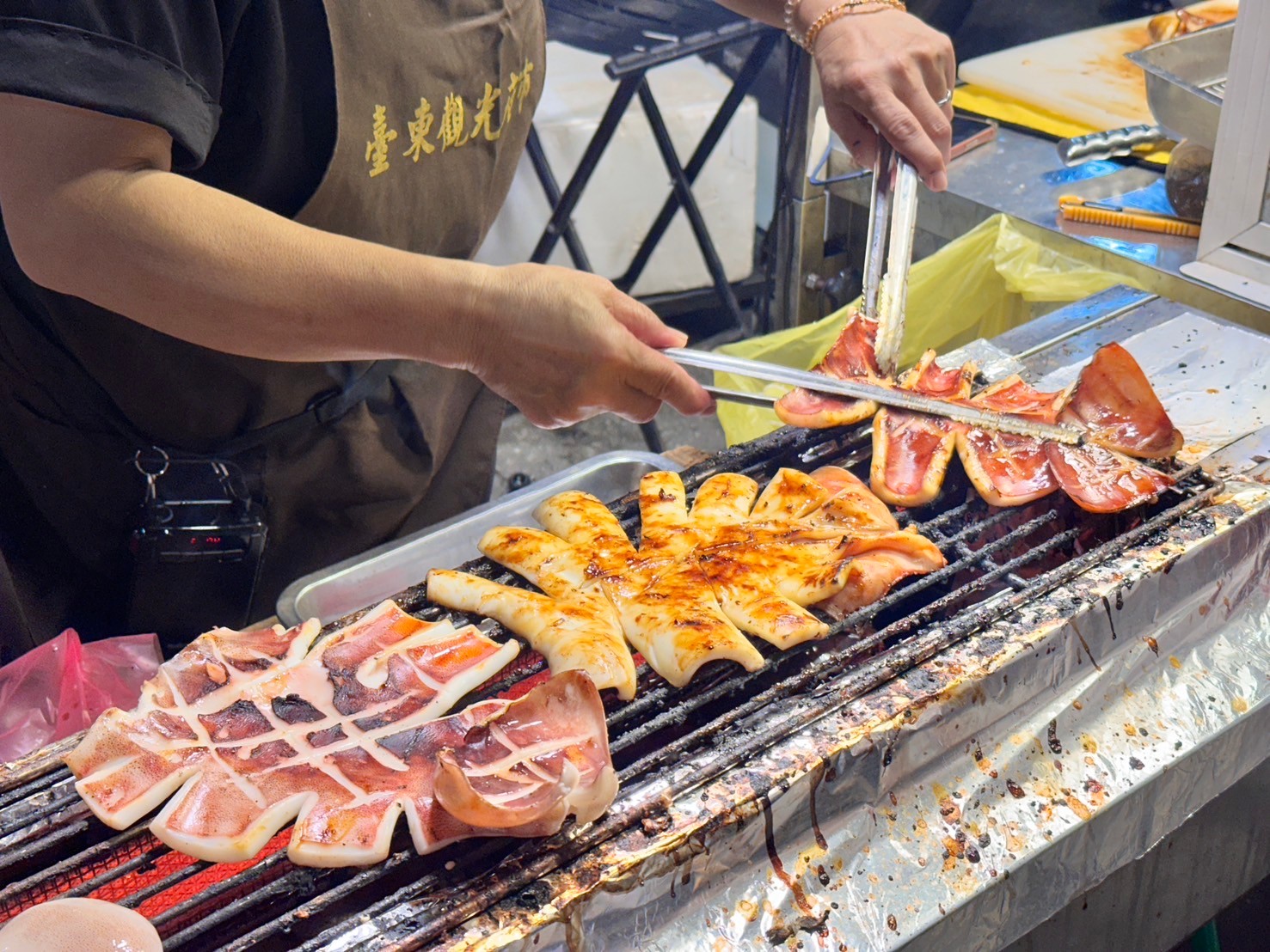 獨家醬汁不踩雷,闆娘手作週日才有的「必吃」新鮮海味!