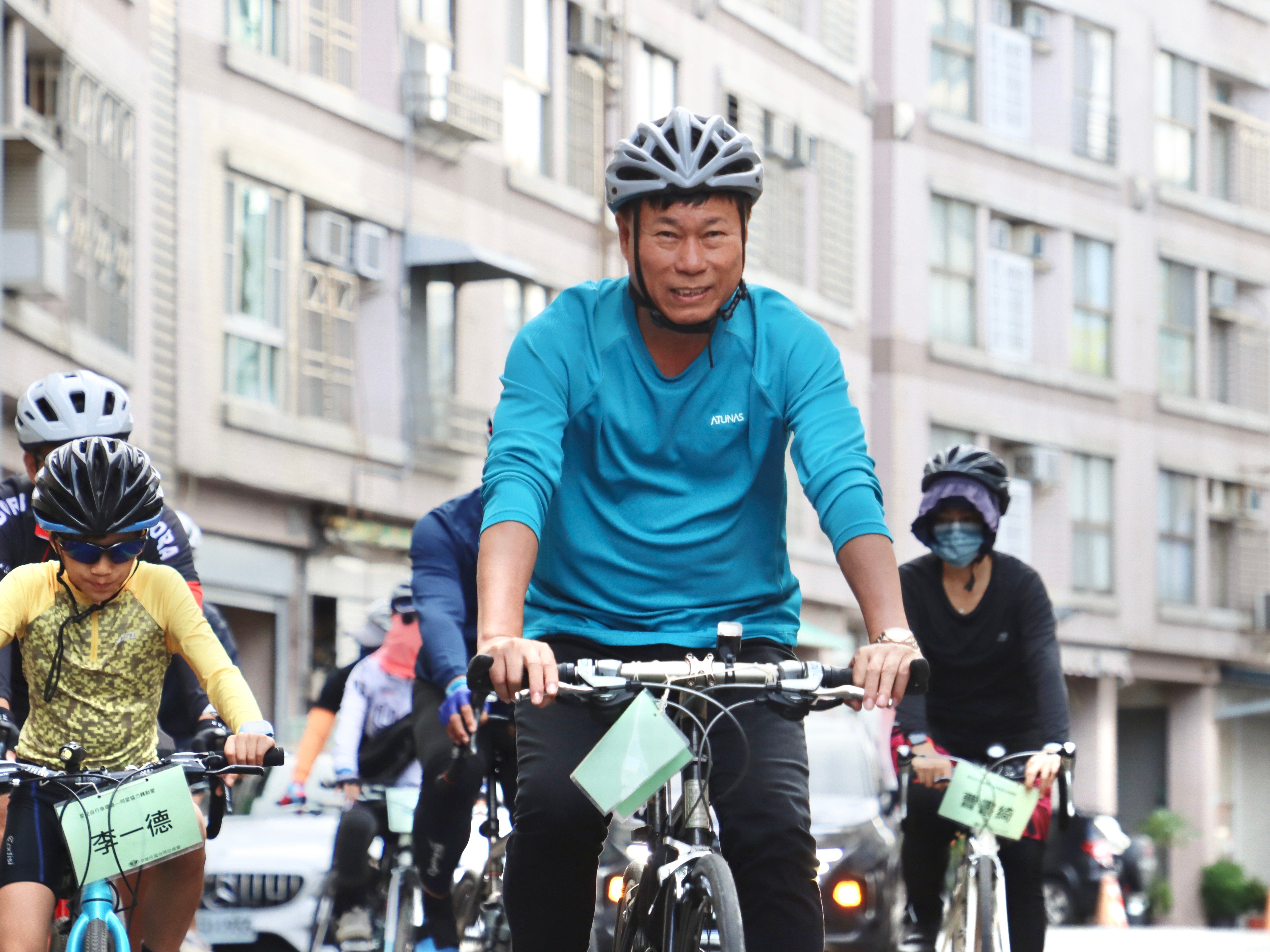 中華民國自閉症總會「單車環島隊」抵達臺東 市長陪騎傳遞愛與支持