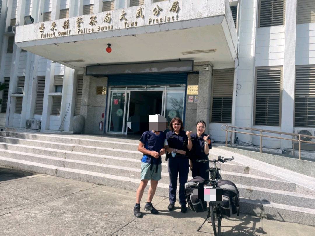 員警熱誠服務外籍旅客　指路展現國際友善