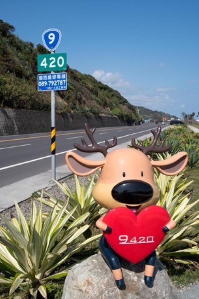 台9線幸福公「鹿」裝置藝術遭竊 先用舊的頂替