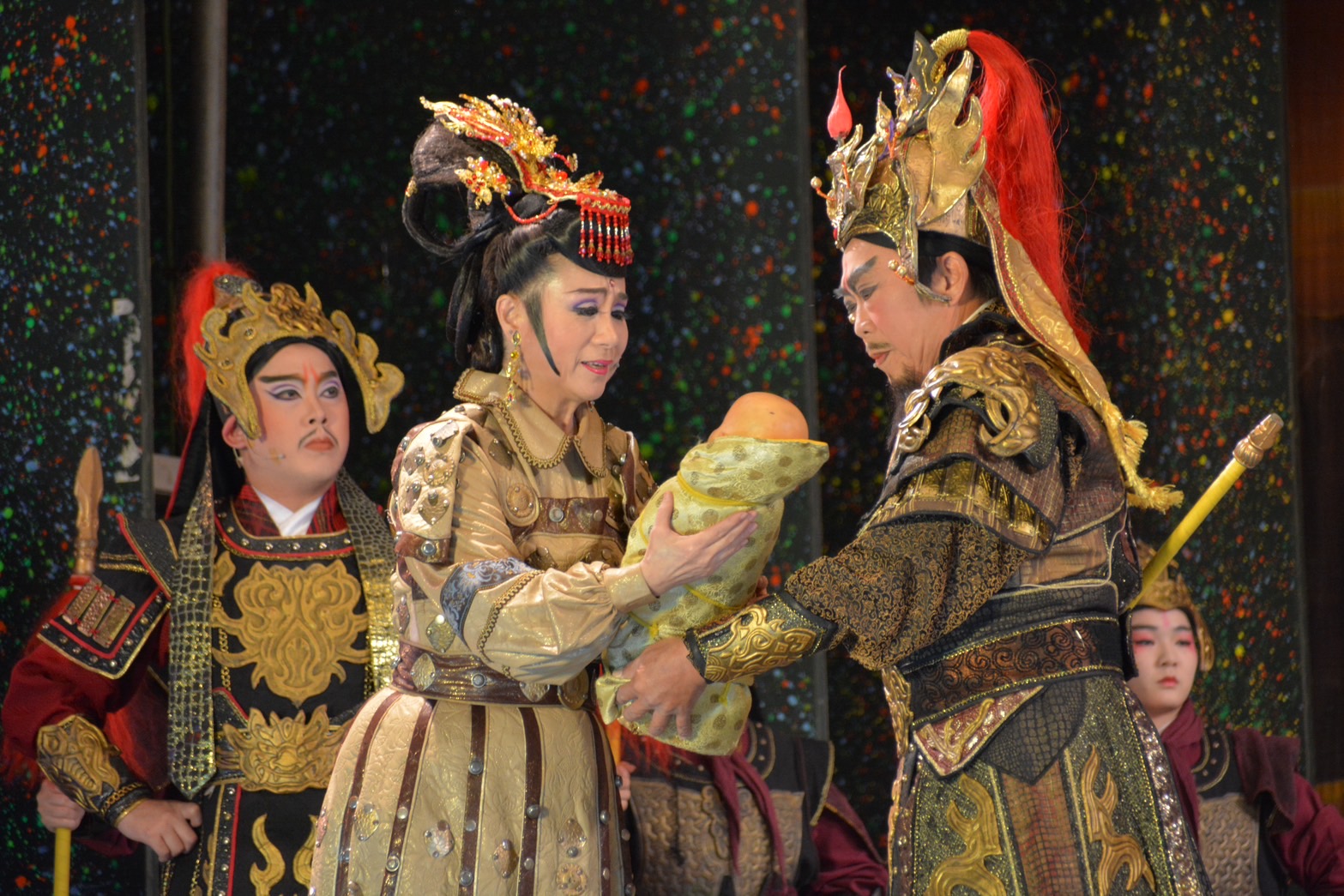 連續兩年收冬戲邀請明華園演出　超過500位民眾開心觀賞紅塵菩提