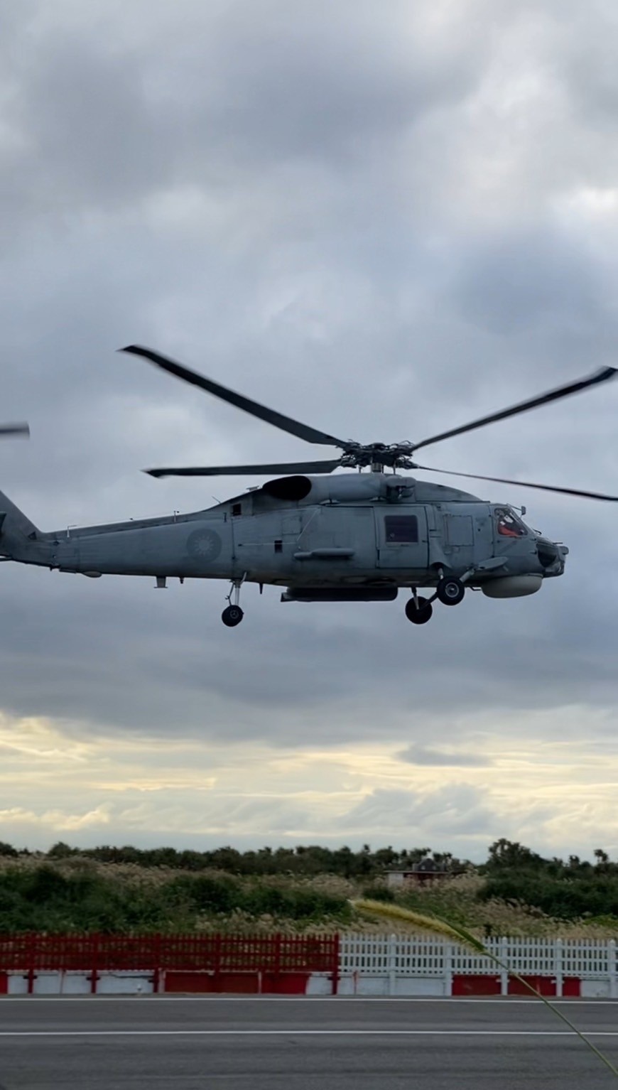 S-70C反潛直升機 綠島頻繁起降 軍方: 年度例行操演