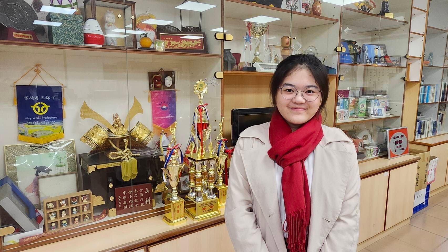 臺東女中蕭宥以客語寫作崛起 斬獲多項文學獎特殊選才錄取中央大學
