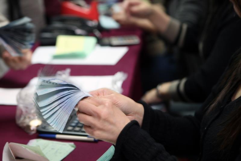 退休、在職公教人員月退休金、1月份薪津  114年1月將入賬發放 年終1月17日發放