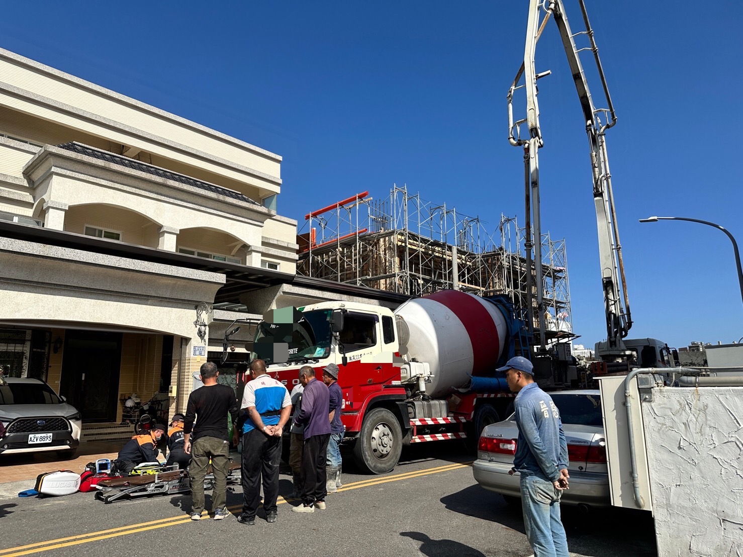 工地混泥土灌漿疑「牆體倒塌」壓到1工人「口鼻冒鮮血、無呼吸心跳」