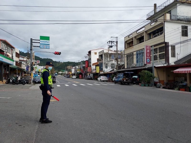 春節初鹿牧場單向行，交通順暢遊客最盡興