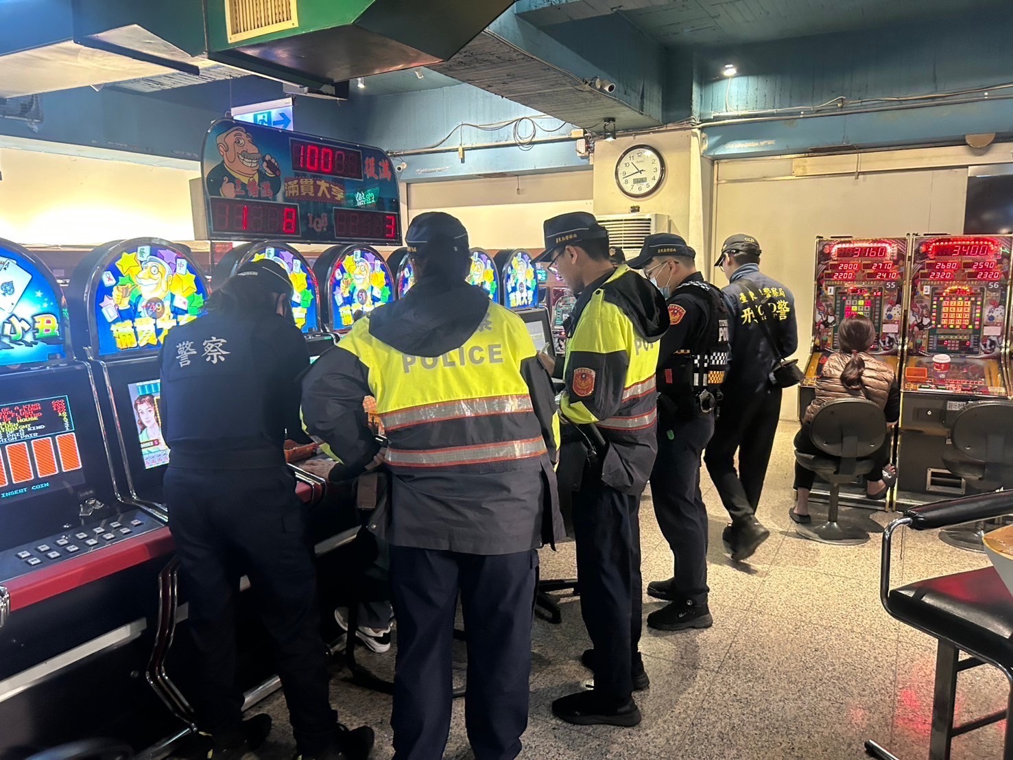 「威力掃蕩」壓制幫派氣焰， 東警強力守護民眾安全！