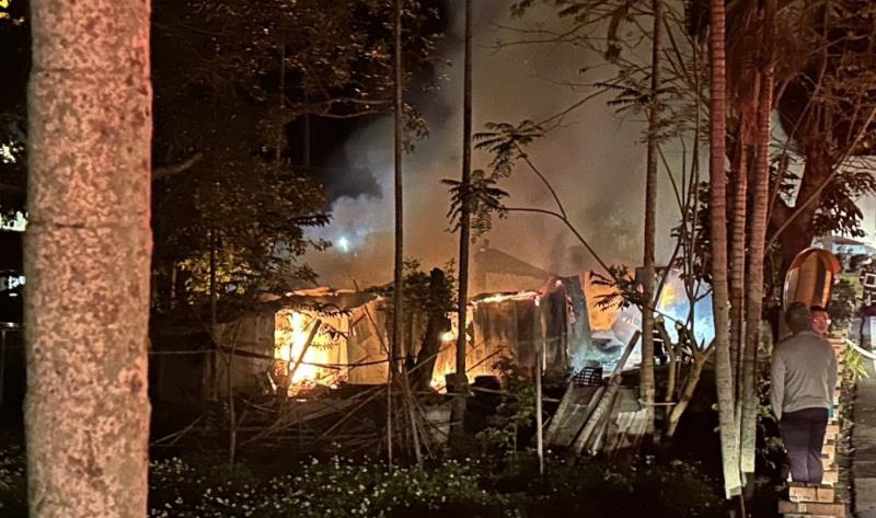 暗夜祝融兩兄弟葬身火窟