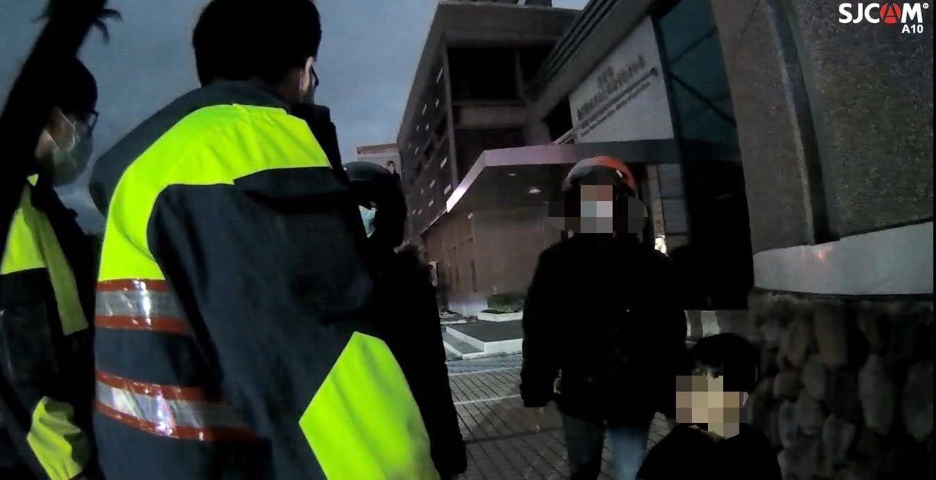 3歲男童疑似走失，警協助與家人團圓