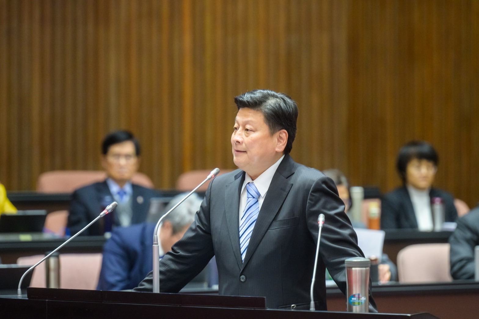 傅崐萁批卓揆:無視醫護困境,政府冷漠傲慢