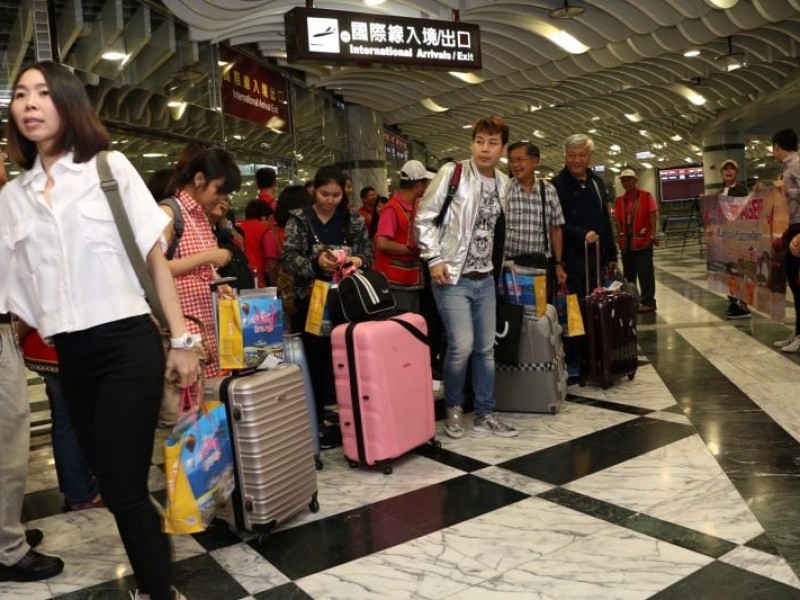 入境旅客攜帶「免稅酒」數量 放寬上限至1.5公升