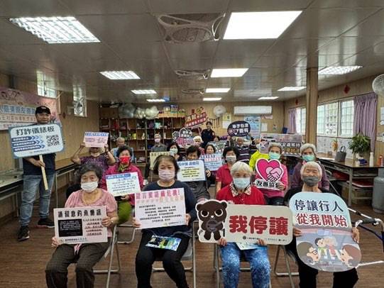 守護銀髮長者，東警深入社區進行宣導