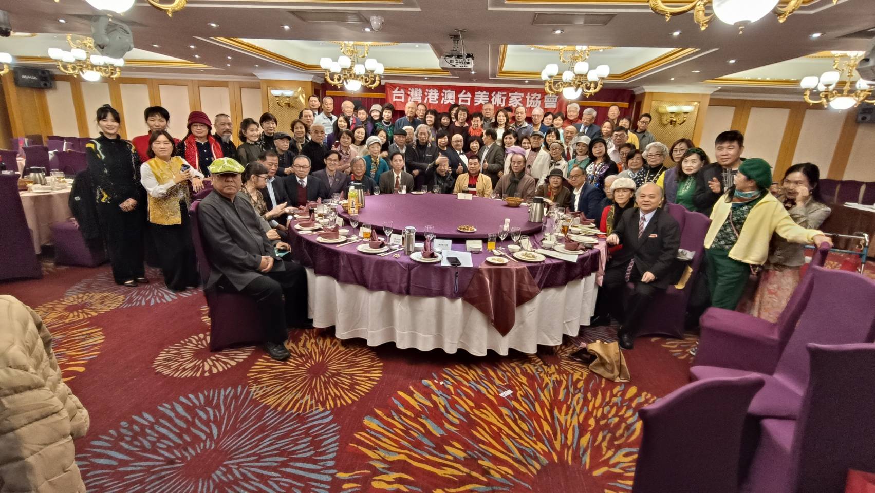 吳信和大師榮獲港澳台美漫畫人物神韻獎  展現幽默筆觸魅力