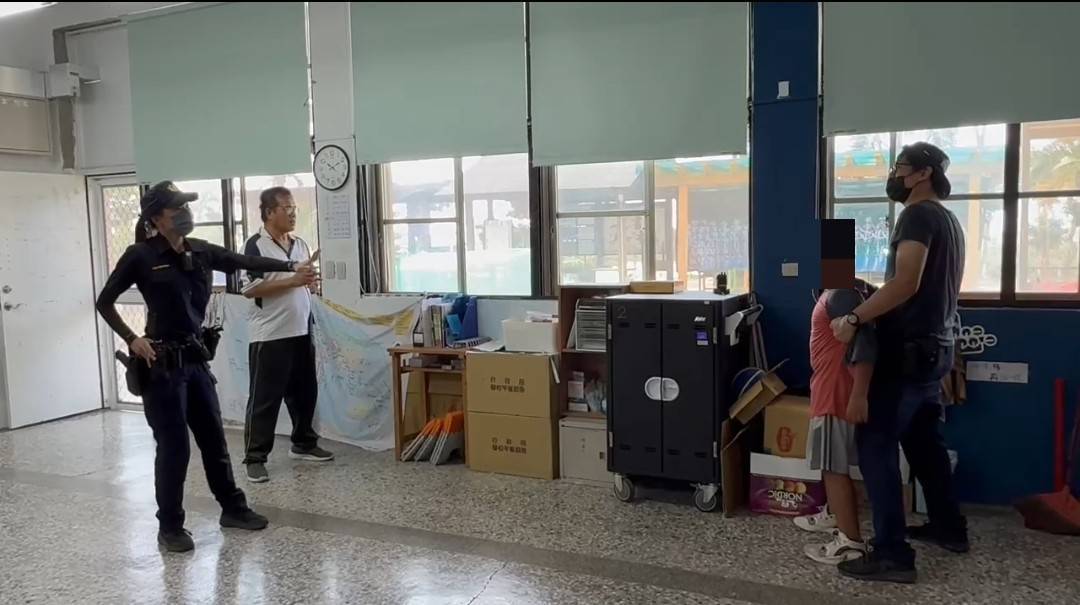 大武警攜手介達國小進行反入侵演練，打造安全校園