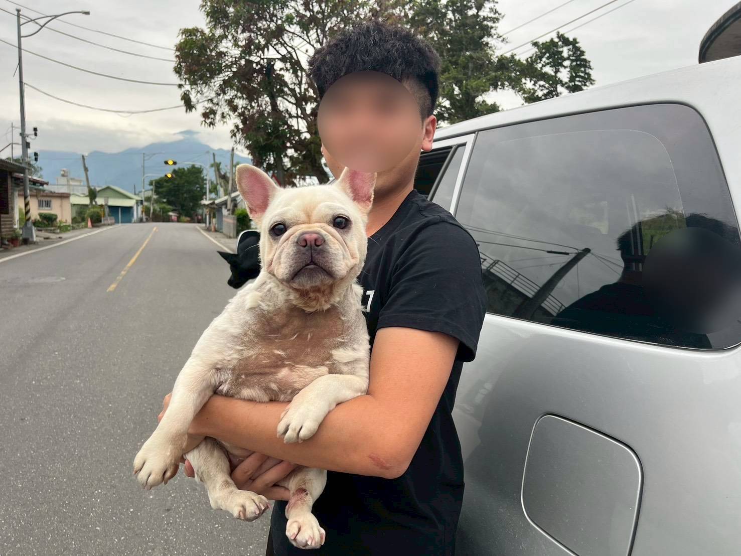 愛犬走失急如焚，錦安警發揮「社區警政」協助找回